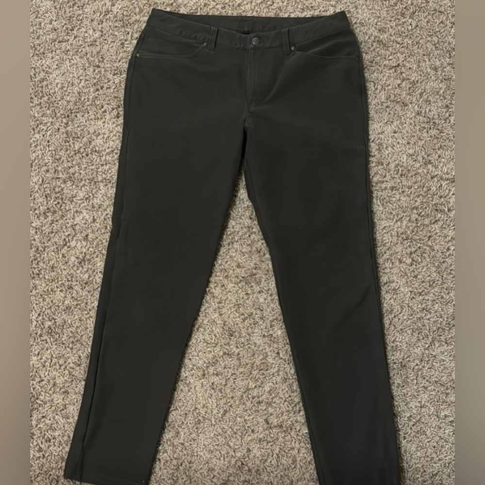 lululemon athletica Olive Utilitech 34x32 Men’s Dress Pants